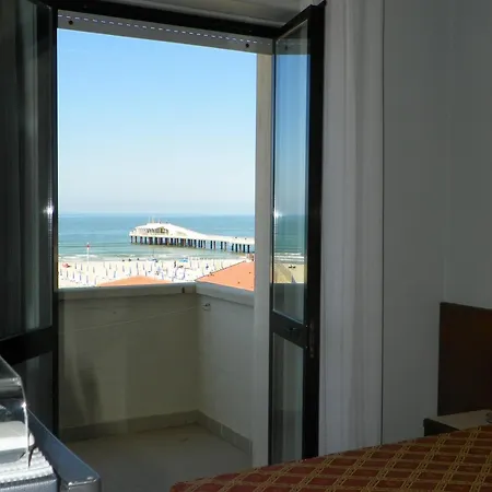 Hotel La Vela 3*