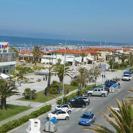 Szálloda La Vela Lido di Camaiore