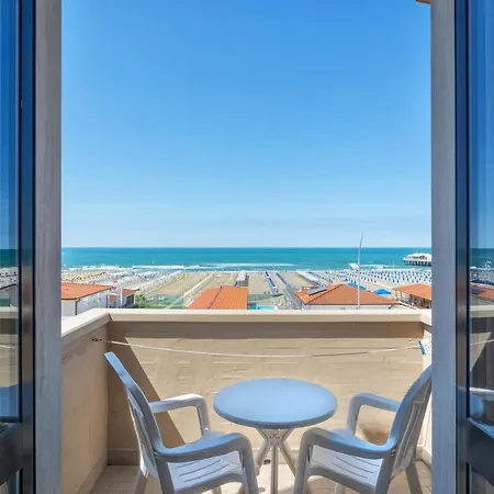 Hotel La Vela 3*